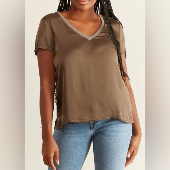 Nation LTD Brown V-Neck Short Sleeve Tee - Picture 1 of 9
